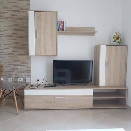 Sabljak Kornic Bagian luar foto