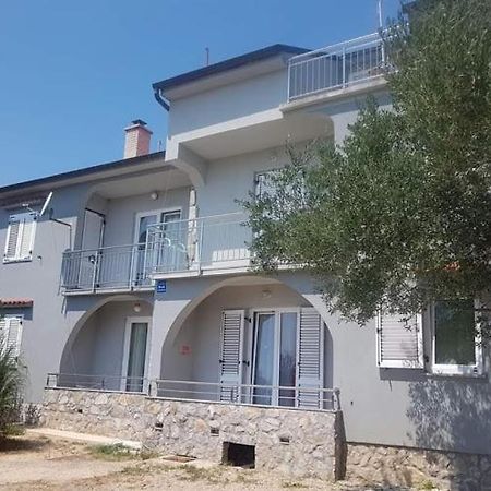 Sabljak Kornic Bagian luar foto