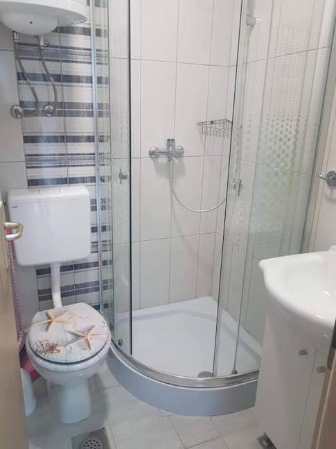 Sabljak Kornic Bagian luar foto